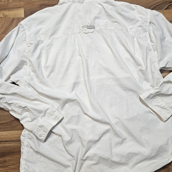 Columbia Titanium White Long Sleeve Outdoor Fishing Hiking Shirt XXL 2XT Nylon - Picture 7 of 8